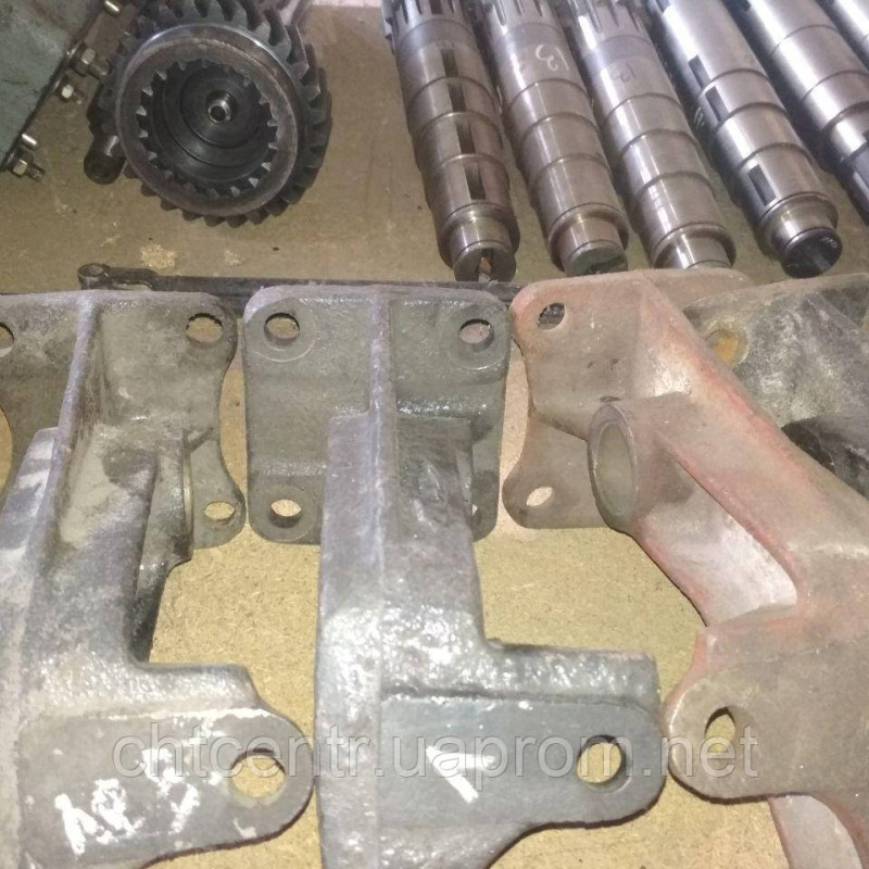 214-3502120, кронштейн правий гальмівний.камери.а/м КРАЗ