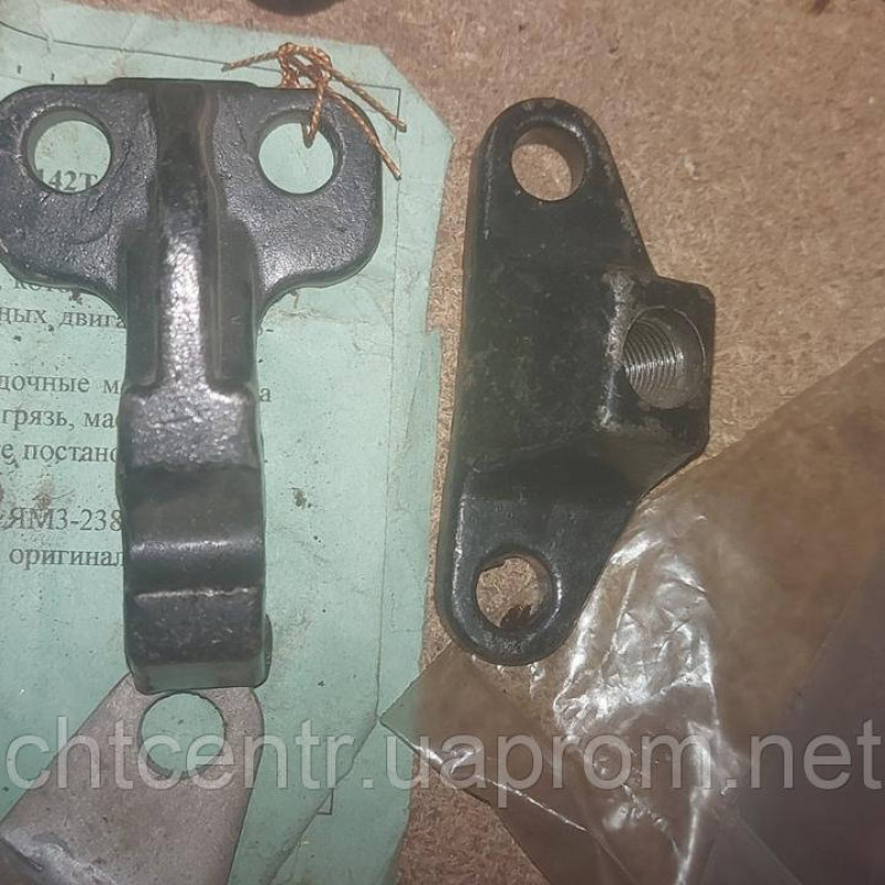 236-3708704, кронштейн кріплення стартера нижній КРАЗ, МАЗ