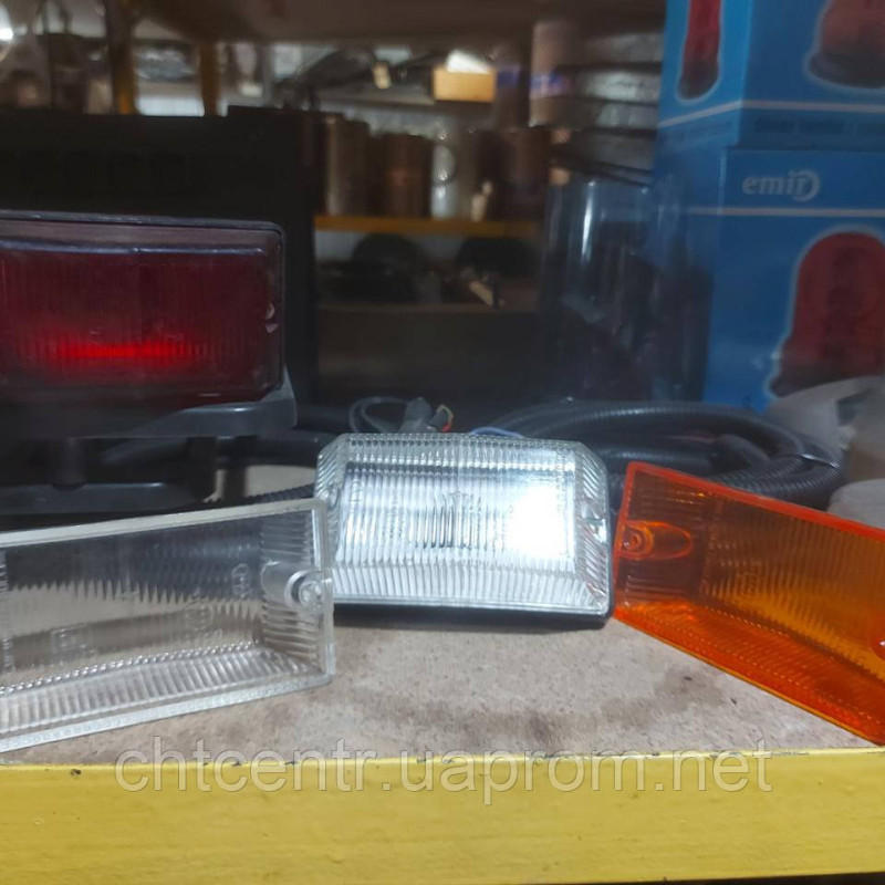 16-3712010, ліхтар габарит.перед.(білий) КамАЗ, КРАЗ, МАЗ