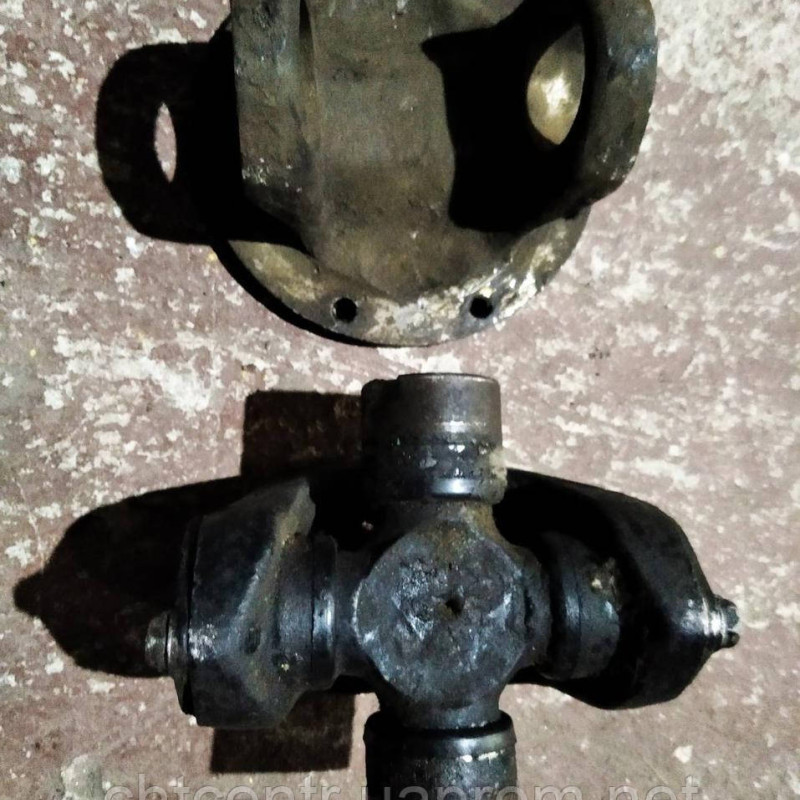 Вузол в зборі Фланець-вилка валу карданного а/м Краз з хрестовиною і виделкою