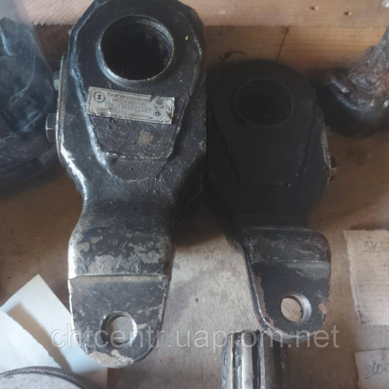 64221-3501135 важіль регулювальний а/м КРАЗ,МАЗ