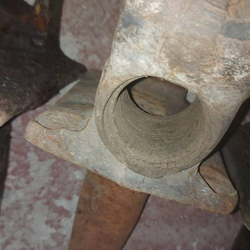 200-3001012, кулак поворотний правий