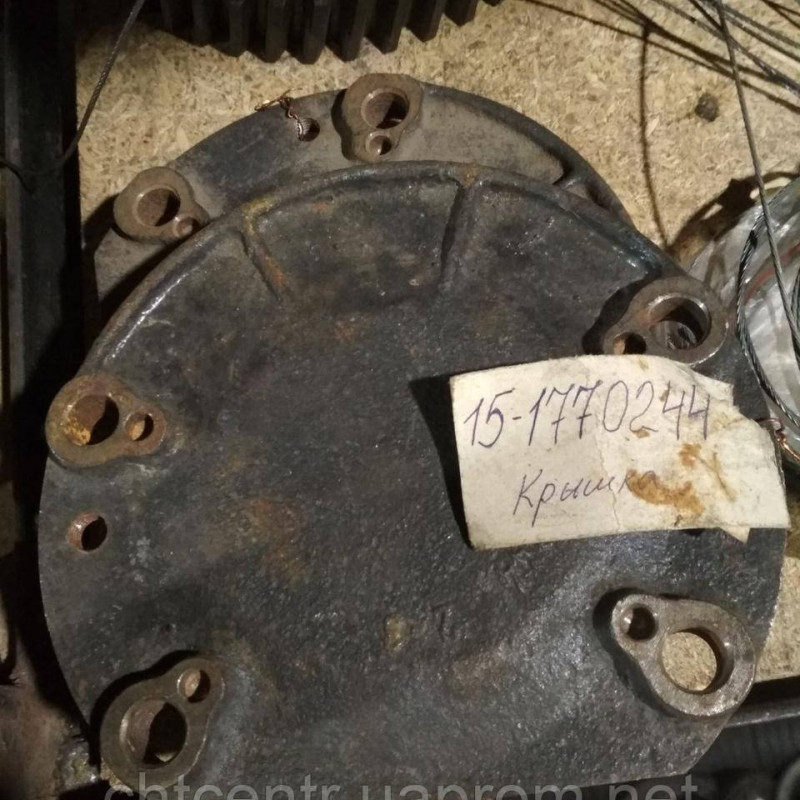 Кришка промвала ділить.кпп а/м КАМАЗ