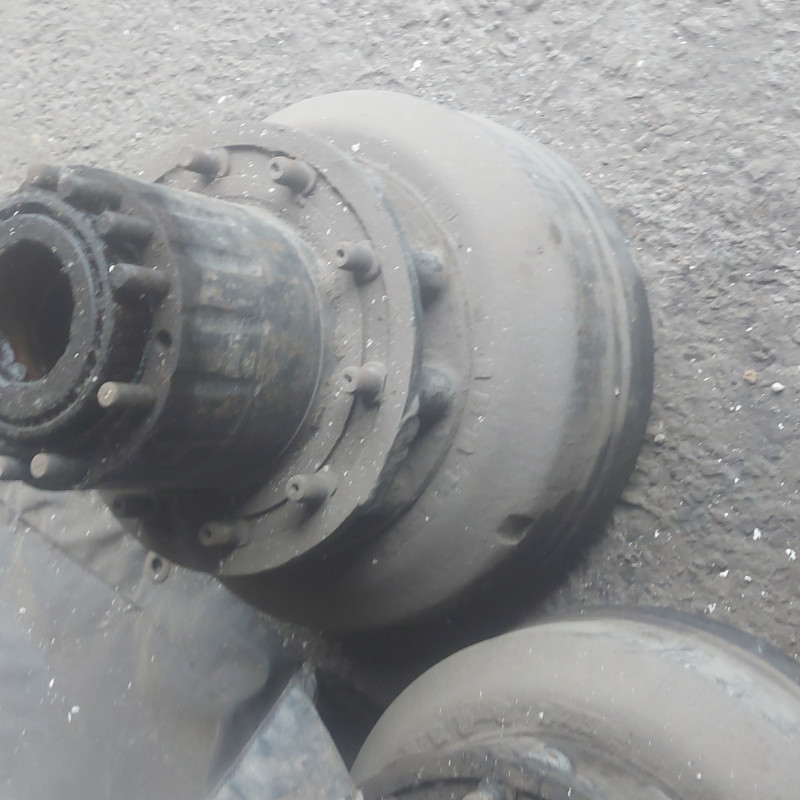 219-3104010/11, маточина/ступиця заднього колеса.а/м КРАЗ під довгу шпильку в зборі